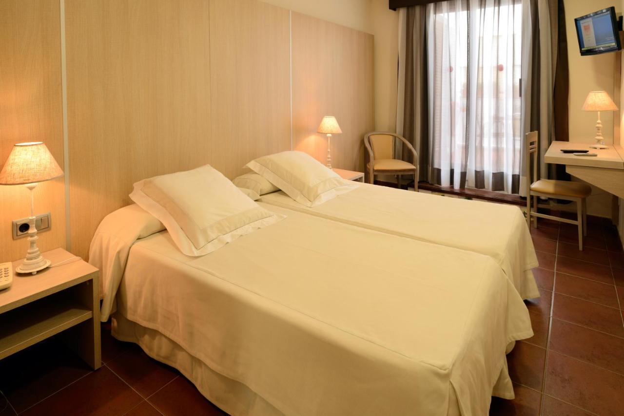 Hotel Capri Тосса-де-Мар Экстерьер фото