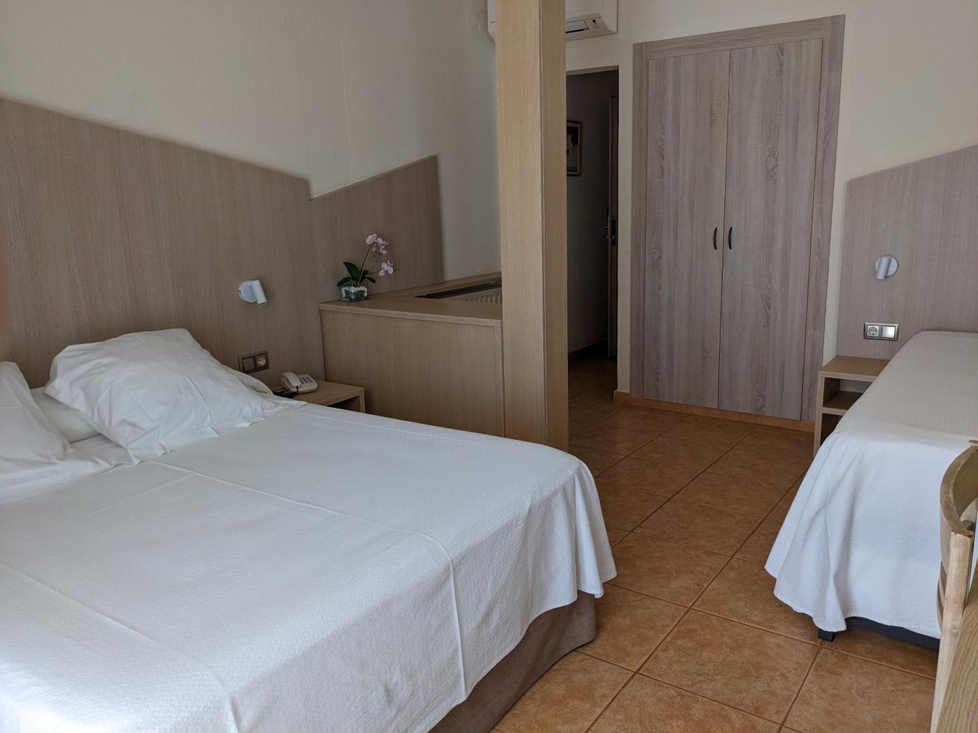 Hotel Capri Тосса-де-Мар Экстерьер фото