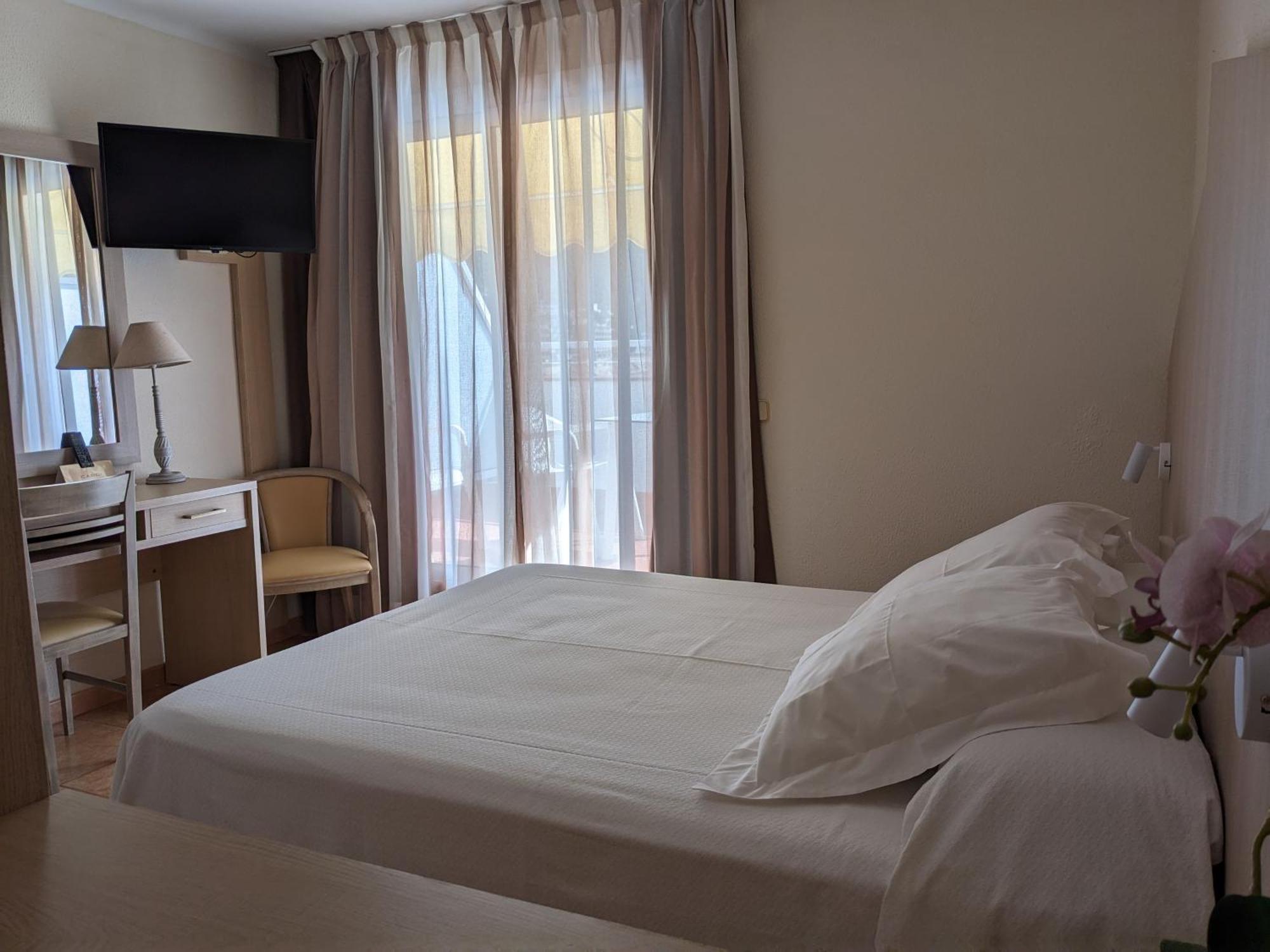 Hotel Capri Тосса-де-Мар Экстерьер фото