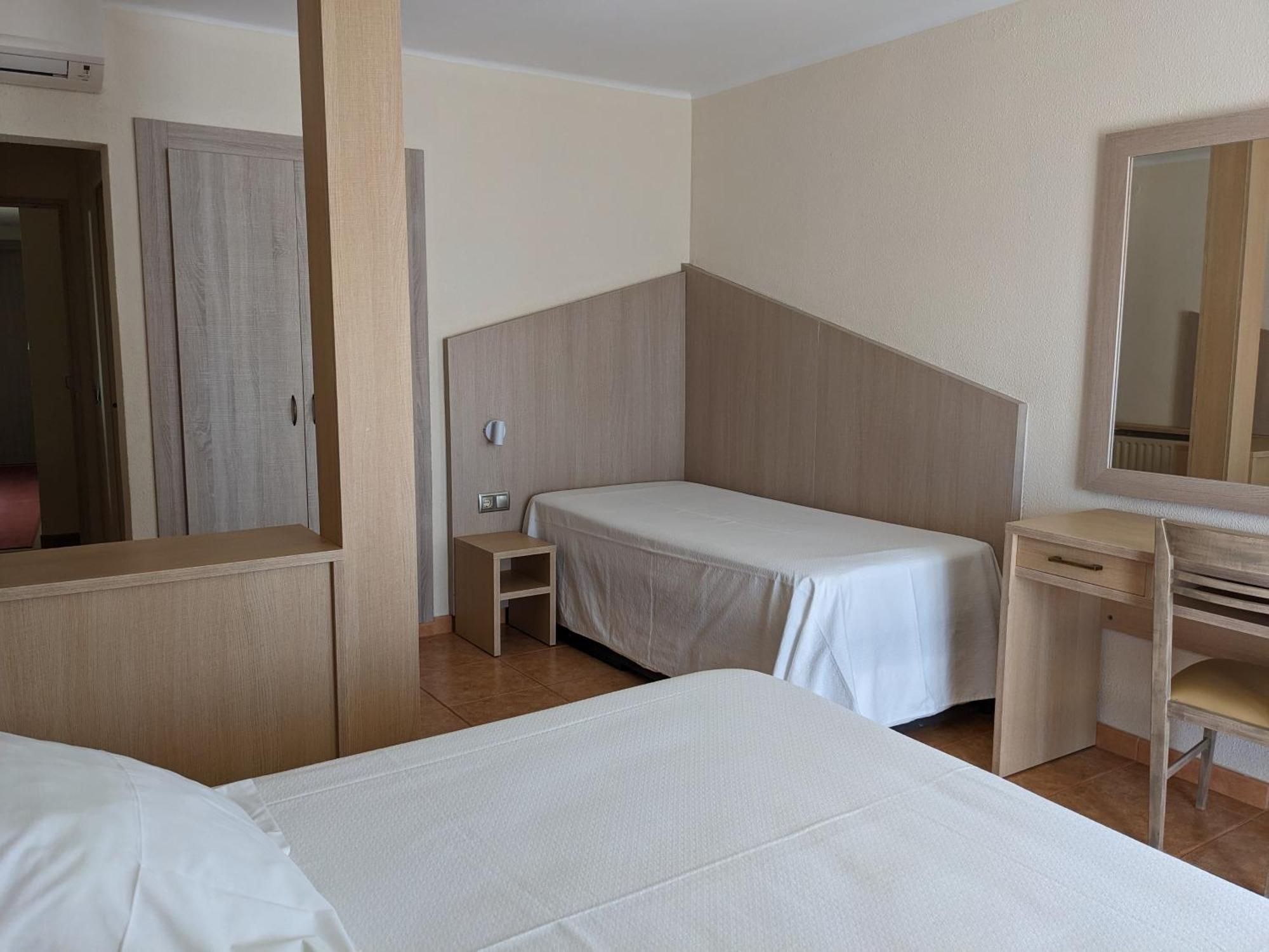 Hotel Capri Тосса-де-Мар Экстерьер фото