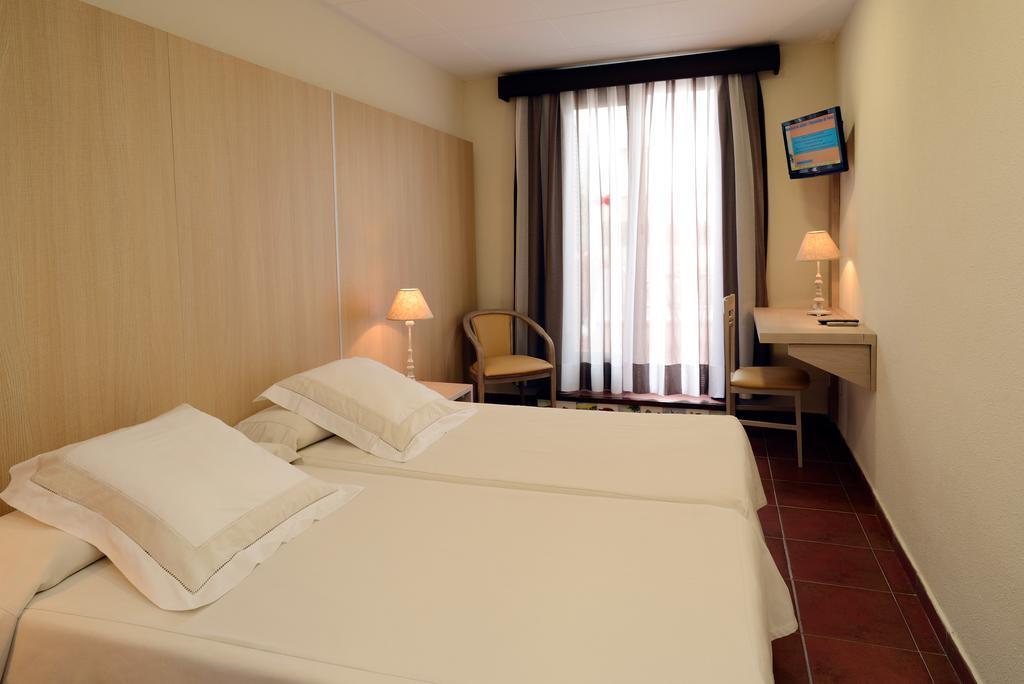 Hotel Capri Тосса-де-Мар Экстерьер фото