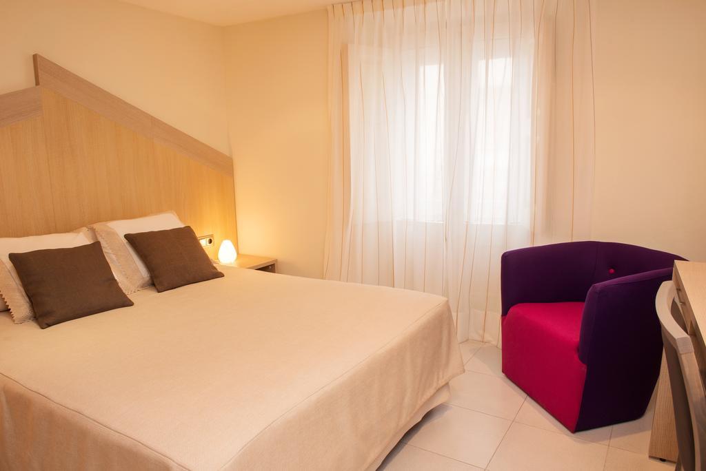 Hotel Capri Тосса-де-Мар Номер фото