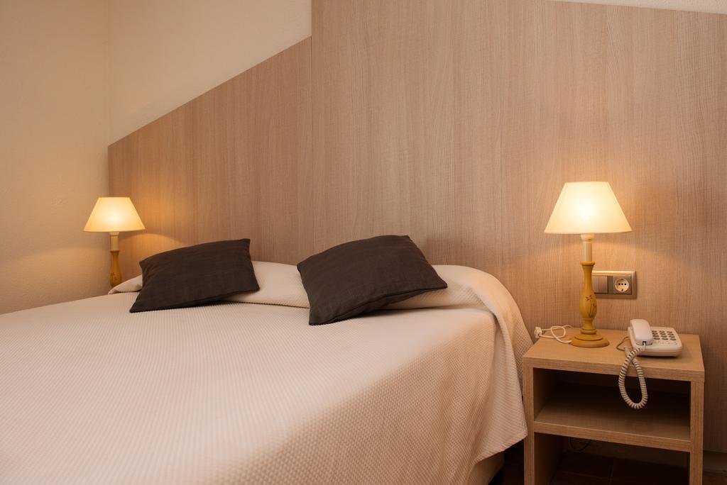 Hotel Capri Тосса-де-Мар Экстерьер фото